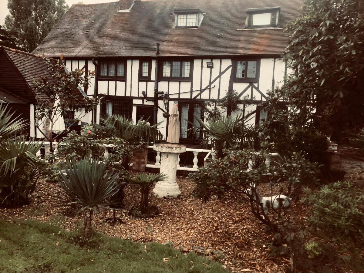 Tudor House - Double Room - En Suite Goff's Oak Exterior foto
